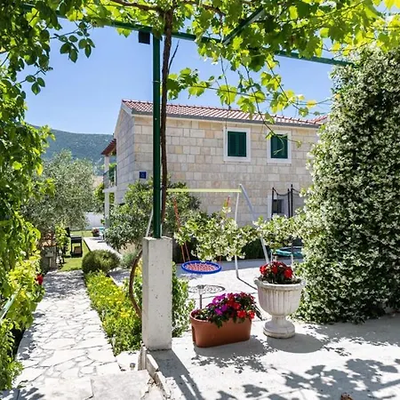 Josip Near , Private Pool Omiš