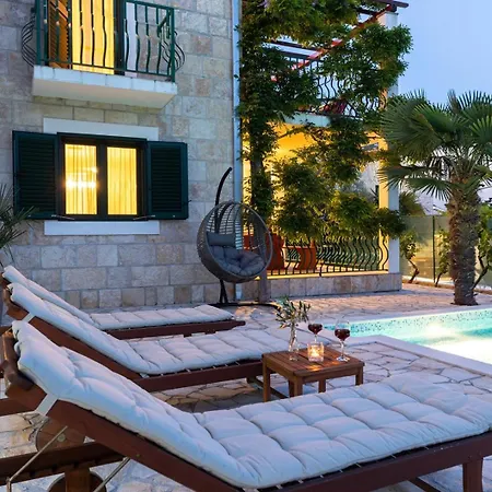 Villa Josip Near , Private Pool *