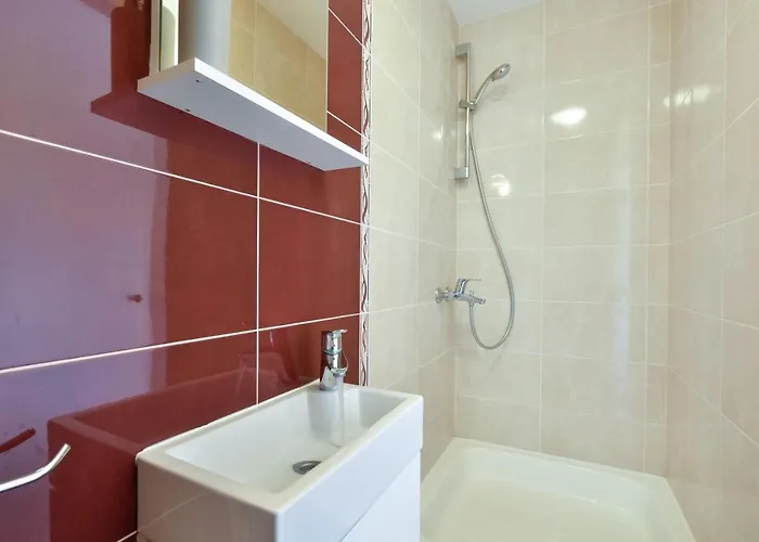 Josip Near , Private Pool וילה